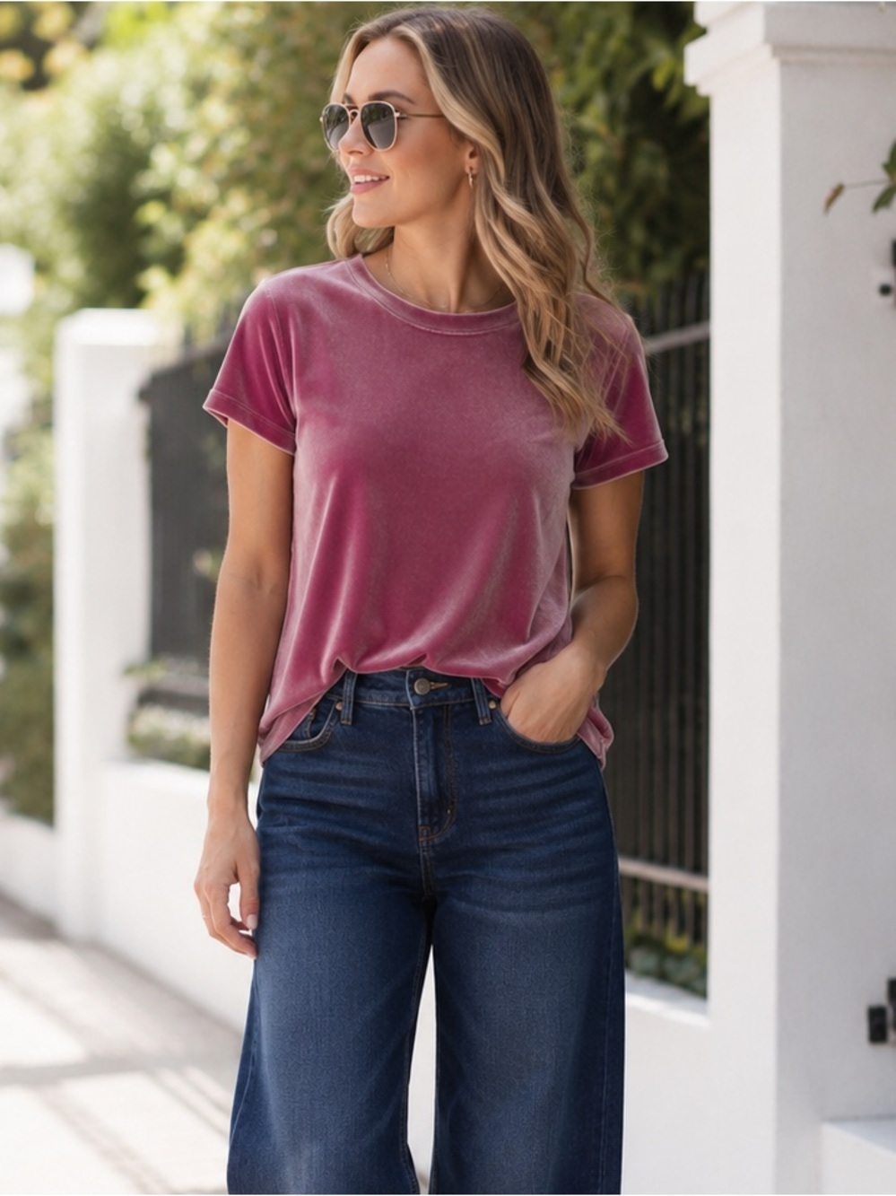 Abercrombie & Fitch Mauve Velour Tee Size Medium – Excellent Like-New Condition